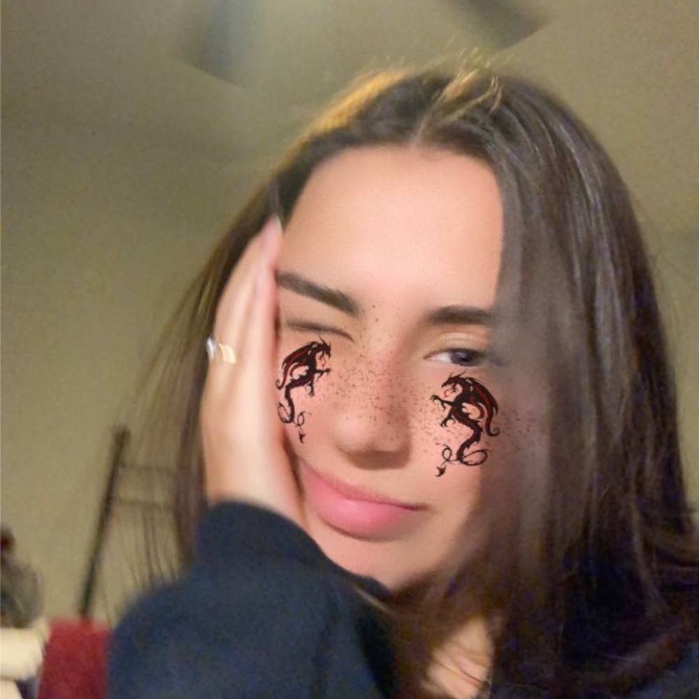 Meet your Posher, Vicky